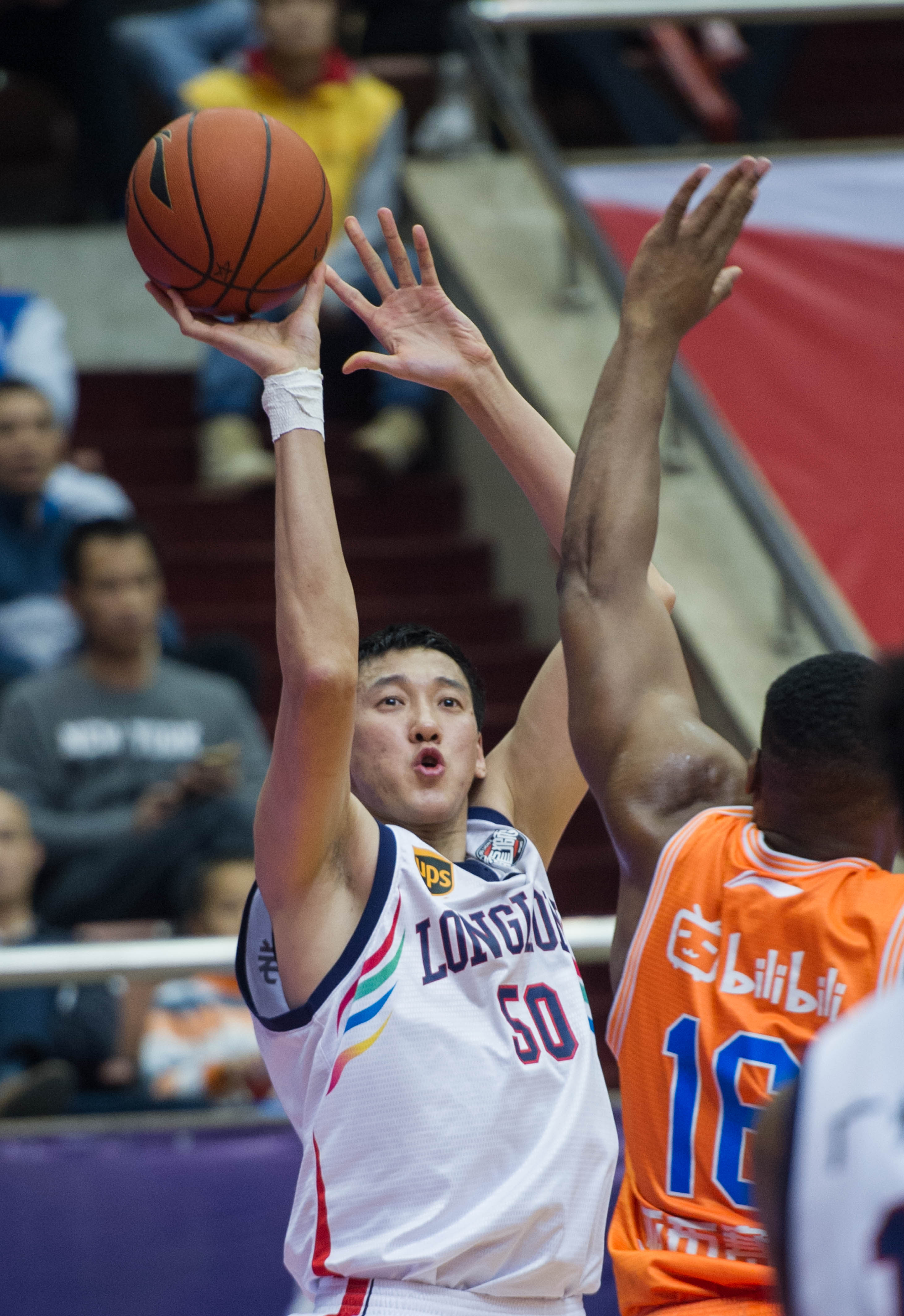 世界足球又一巨星宣布退役