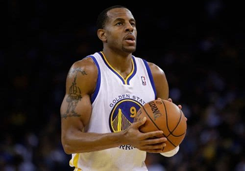 现代篮球角色三分法已经没有传统控卫了4亮10回复