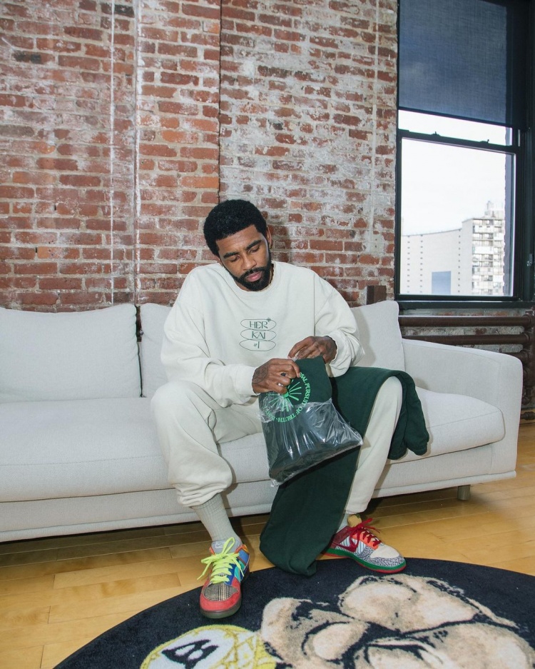 詹姆斯：我去迈阿密就像离家上大学 人生前25年我都在家乡阿克伦