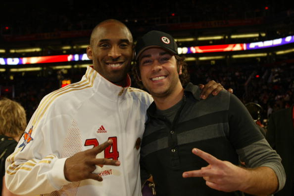 巴赫：期待拜仁可以晋级欧冠决赛并夺冠，并打趣